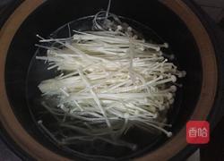 金针菇排骨汤的做法图解6