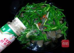 韭菜猪血汤的做法图解7