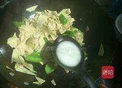 干豆腐皮炒辣椒的做法图解7