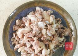 豆腐炖牛肉的做法图解1