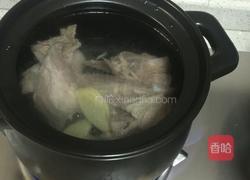 胡萝卜玉米汤扇子骨汤的做法图解6