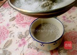 核桃芝麻豆浆的做法图解3
