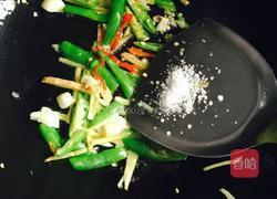 青椒皮蛋的做法图解9