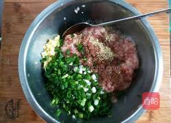 油炸胡萝卜小肉丸的做法图解3