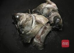 白炖鲢鱼汤的做法图解4