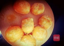 莲蓉蛋黄月饼的做法图解2