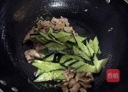 黄瓜鸡蛋炒肉片的做法图解5