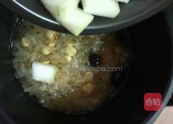冬瓜莲子银耳羹的做法图解6