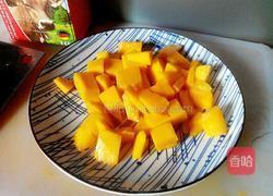 芒果牛奶冰棍的做法图解2