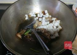 红烧鳕鱼炖萝卜的做法图解6