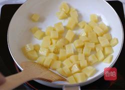 土豆焖饭的做法图解3