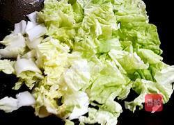 白菜炒丸子的做法图解5