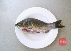 白萝卜丝煮鱼的做法图解1