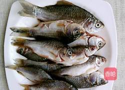 干煸小鱼的做法图解3