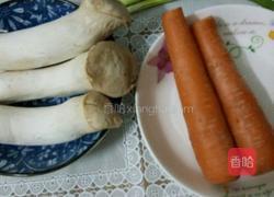杏鲍菇炒胡萝卜的做法图解1