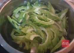 苦瓜烧肉的做法图解4