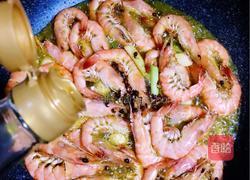 葱烧啤酒虾的做法图解7