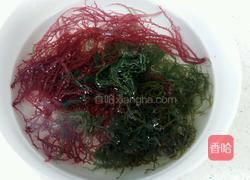 凉拌双色海藻的做法图解1