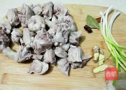 葱烧鸭腿的做法图解2
