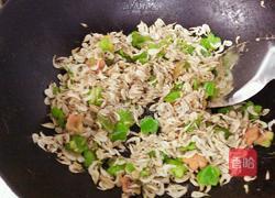 青椒炒虾皮的做法图解9