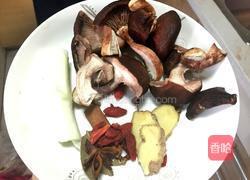 乌鸡汤的做法图解1