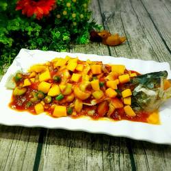 果粒浇汁鲈鱼的做法[图]