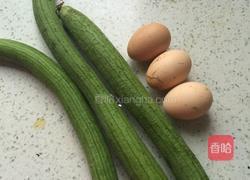 丝瓜炒鸡蛋的做法图解1