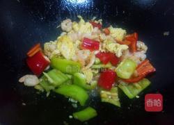 鸡蛋炒虾仁的做法图解9
