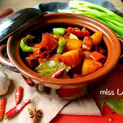 五花肉炖土豆的做法[图]