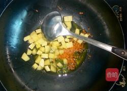 土豆疙瘩汤的做法图解3