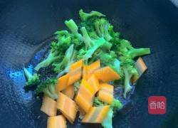 素炒西兰花的做法图解8