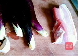 微波肉末茄子的做法图解1