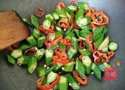 辣炒黄秋葵的做法图解7