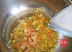 虾仁什锦炒面的做法图解3
