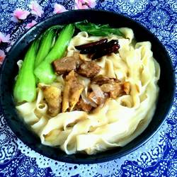 牛肉板面