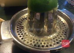 西瓜青柠果汁的做法图解4