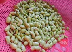 炒青豆的做法图解1