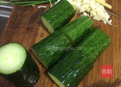 鲜榨青瓜汁的做法图解2