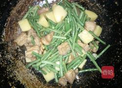 豆角土豆炖肉的做法图解11