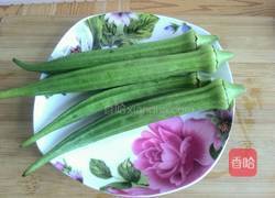 猪肉炒秋葵的做法图解1