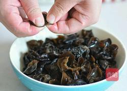 凉拌云耳的做法图解2