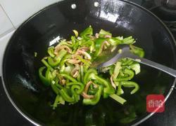 青椒炒墨鱼的做法图解5