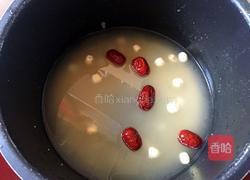红枣莲子小米粥的做法图解3