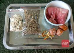 鸡骨草茯苓养肝汤的做法图解1