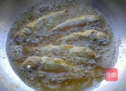 炸黄花鱼的做法图解5