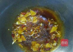 辣椒炒猪头肉的做法图解3