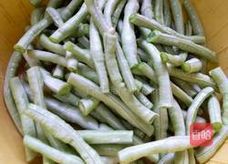 长豆角炒肉丝的做法图解2