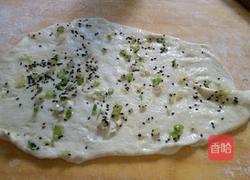 发面葱花饼的做法图解10