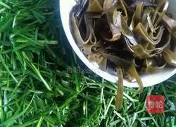 韭菜炒海带的做法图解1