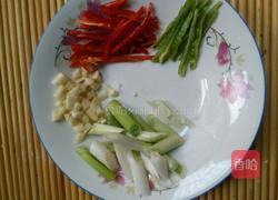 酸辣胡萝卜丝的做法图解2